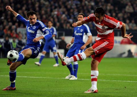 他必须通过 他必须通过