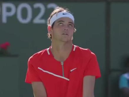 裁判出示的 裁判出示的